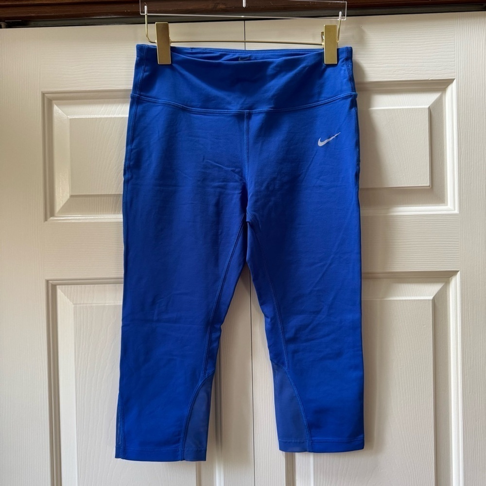 Nike Dri-Fit Power Epic Lux Capri with mesh Women’s size medium